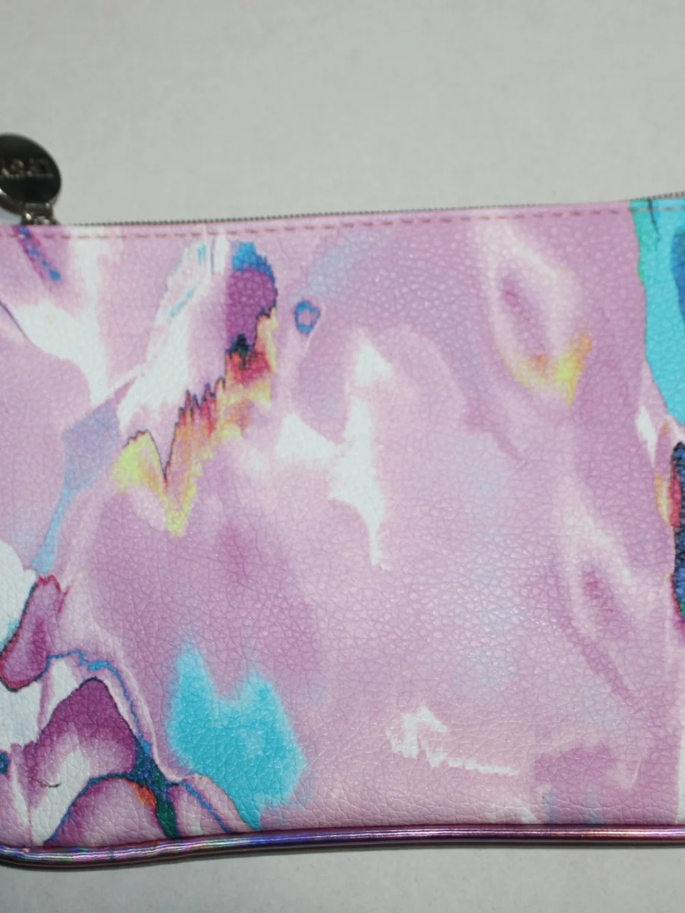 Ipsy Makeup Cosmetic Travel Bags, Lot of 8 Assorted Colors and Styles.
